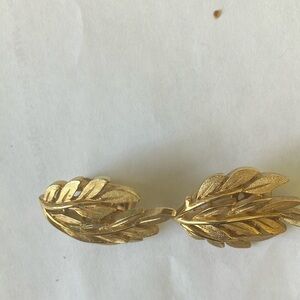 FINAL MARKDOWN Trifari clip on earrings